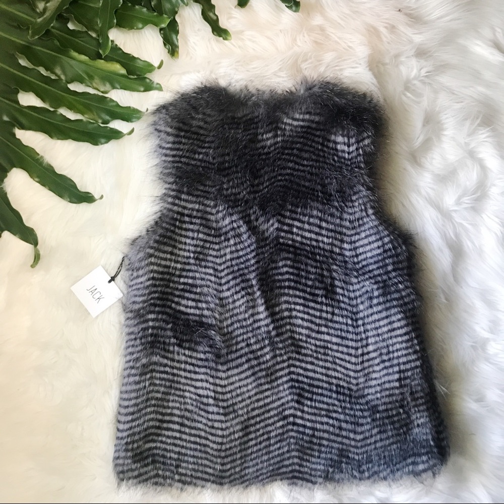ITEM IS SOLD - NWT BB Dakota fur vest - Picture 3 of 8